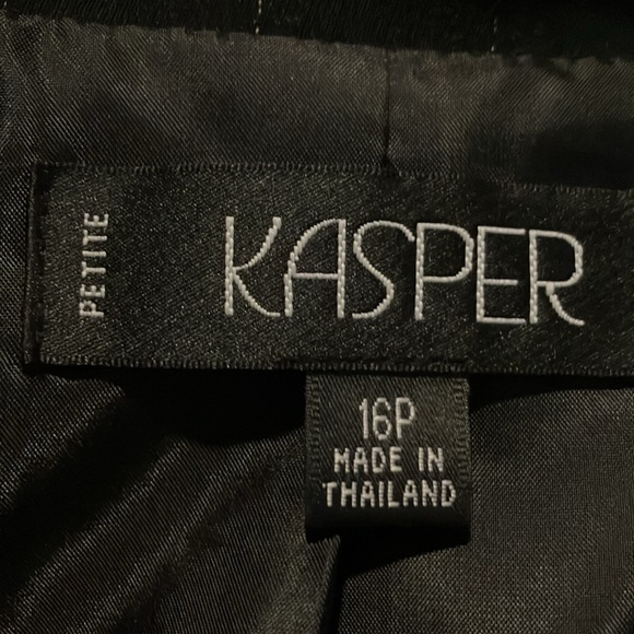 Size 16P Kasper women’s suit - Picture 3 of 3
